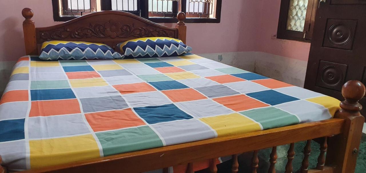 Oonjal Veedu Apartment กุตตาลัม ภายนอก รูปภาพ